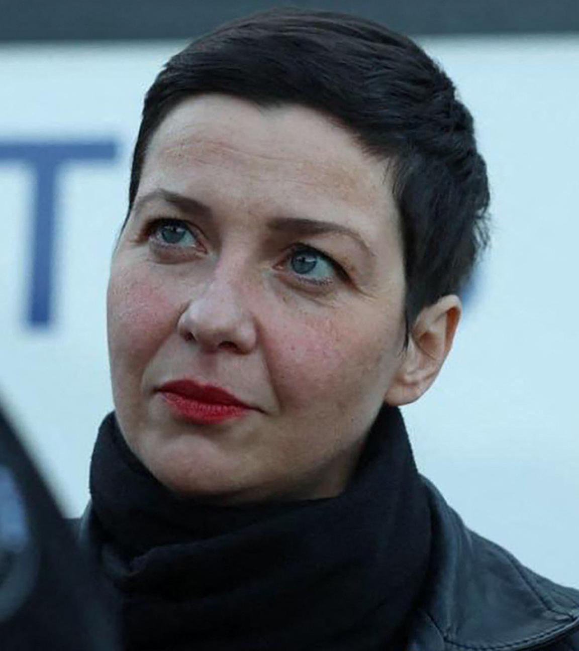 Dieses Foto, das am 13.12.2025 von der Koordinierungszentrale für die Behandlung von Kriegsgefangenen aufgenommen und veröffentlicht wurde, zeigt Maria Kolesnikowa nach ihrer Entlassung aus einem belarussischen Gefängnis an einem unbekannten Ort in der Ukraine. 