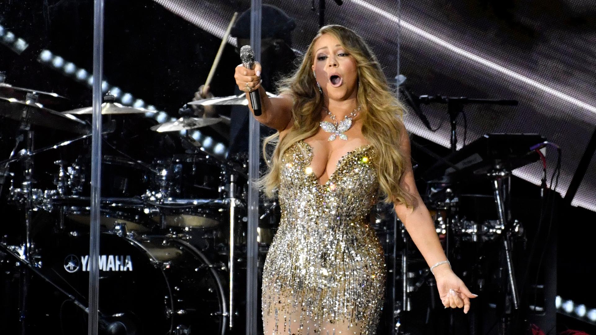 Kein Heiligabend ohne Weihnachtslieder: Maria Careys Evergreen "All I Want For Christmas Is You" wurde 6,57 Millionen Mal gestreamt. "Last Christmas" liegt erstmals auf Platz 2. (27.12.2024)