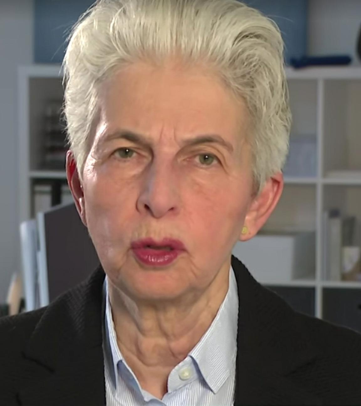 Screenshot aus Video: Marie-Agnes Strack-Zimmermann im Moma-Interview