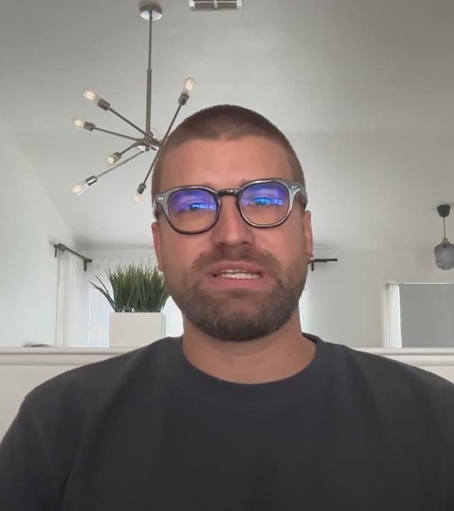 Schwimmer Marius Kusch im Gespräch mit ZDF-Reporter Nils Kaben