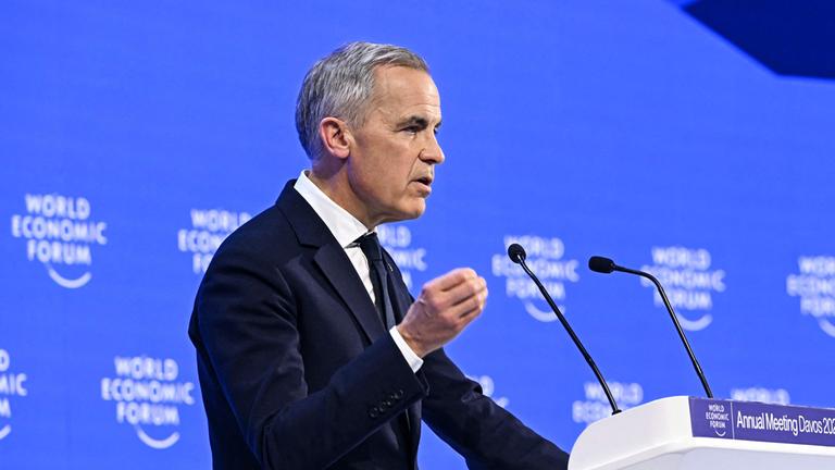 Mark Carney hält eine Rede während des World Economic Forums in Davos am 23.01.2026.