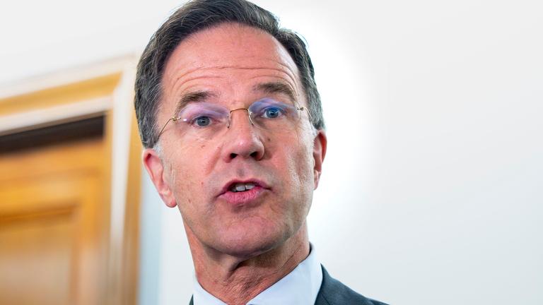 NATO-Generalsekretär Mark Rutte spricht während einer Pressekonferenz über die Ankündigung von Präsident Donald Trump, dass die NATO-Verbündeten den Kauf von Patriot-Raketenabwehrsystemen und anderen Waffen für die Ukraine finanzieren werden, im Kapitol in Washington, D.C., am 15.07.2025. 