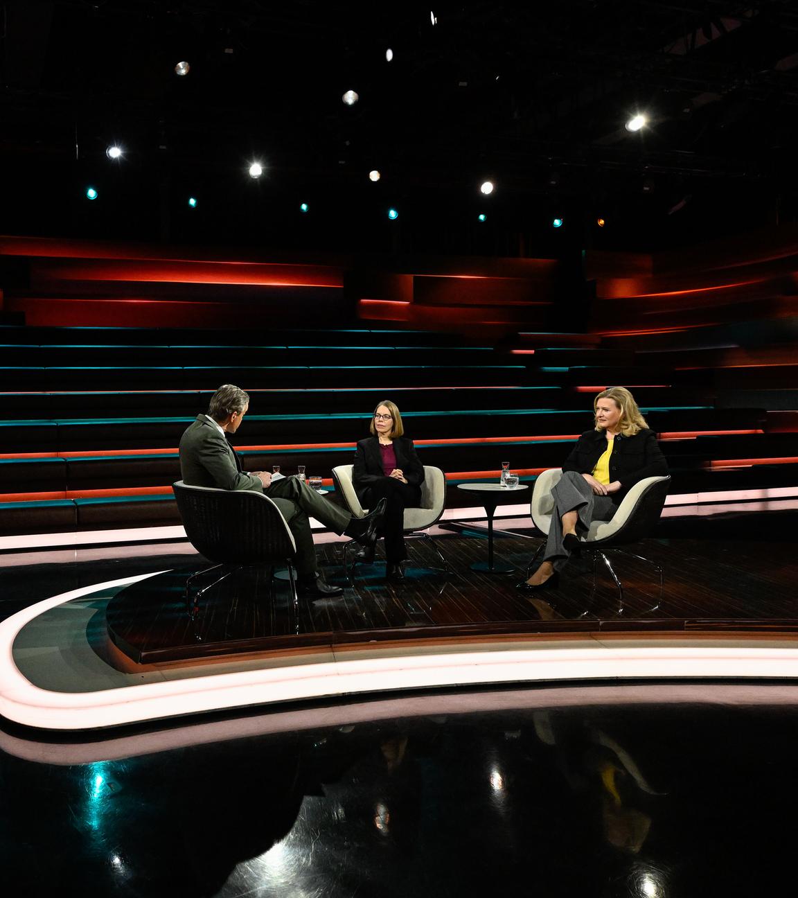 Markus Lanz vom 18. Februar 2026: Markus Lanz, Anne Brorhilker, Eva Quadbeck