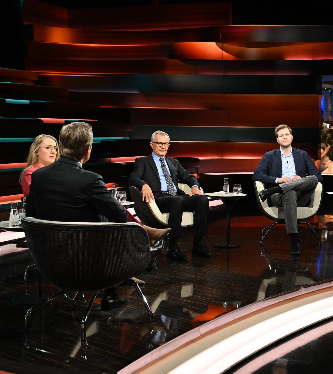 Markus Lanz vom 25. Juni 2025: Katharina Dröge, Markus Lanz, Andreas Reinicke, Julian Olk, Isabelle Schaefers (zugeschaltet), Sönke Neitzel
