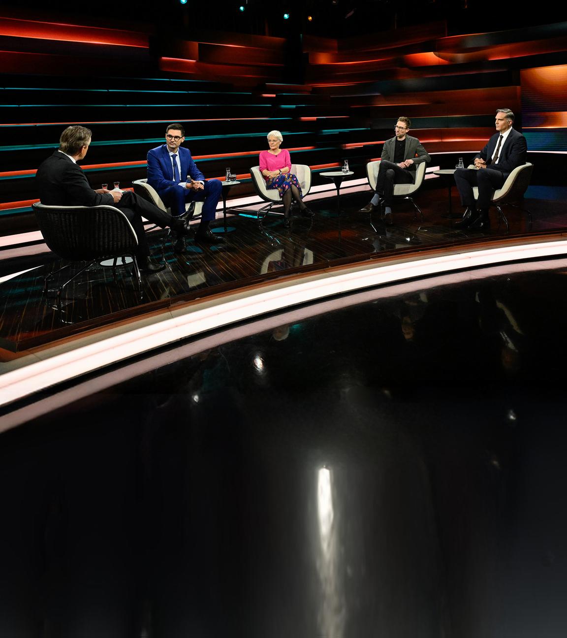 Markus Lanz von 3. Dezember 2025: Markus Lanz, Sepp Müller, Ulrike Herrmann, Veit Medick, Frederik Pleitgen