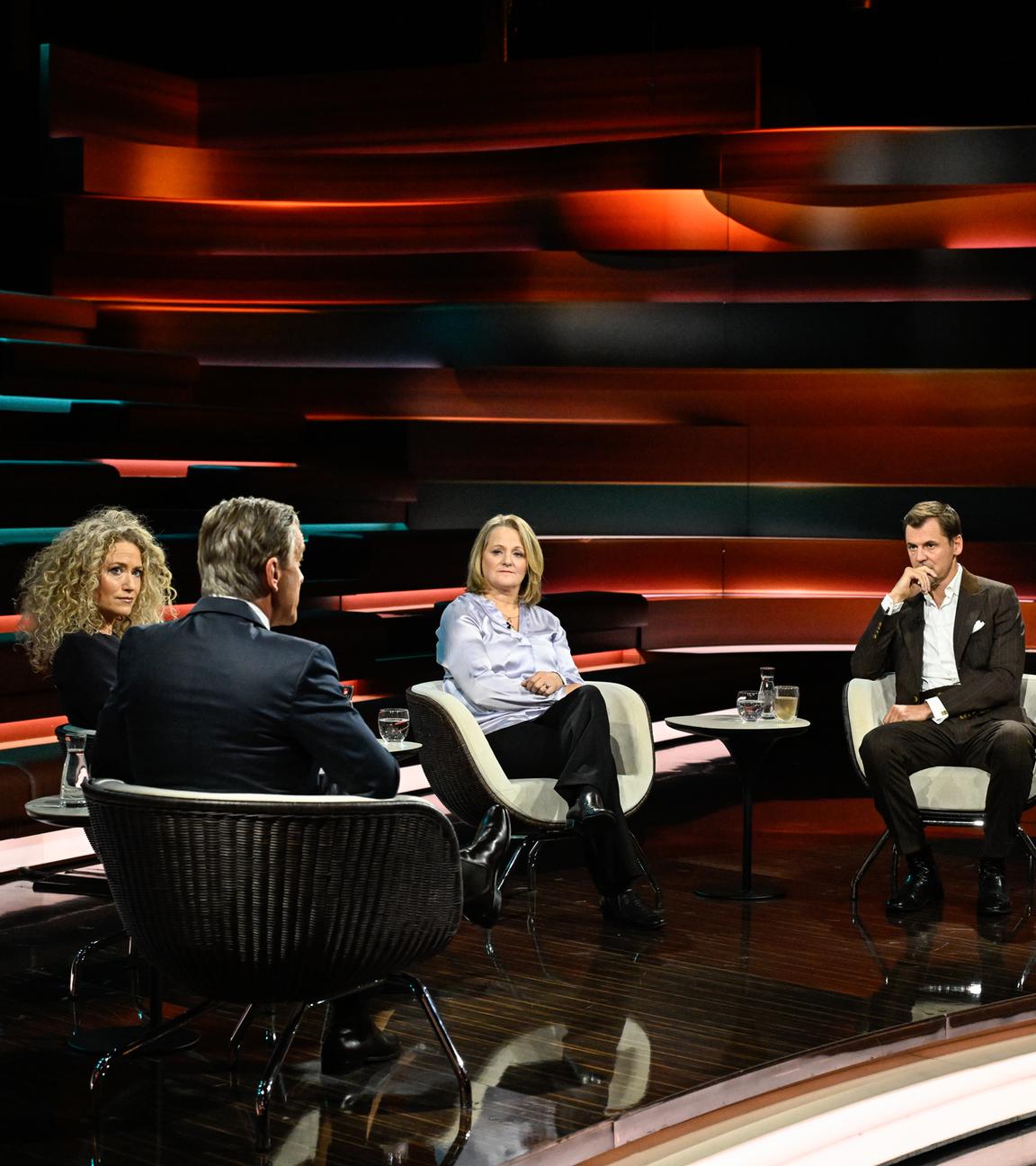 Markus Lanz vom 30. September 2025: Melody Sucharewicz, Markus Lanz, Daniel Gerlach, Katrin Glatz Brubakk