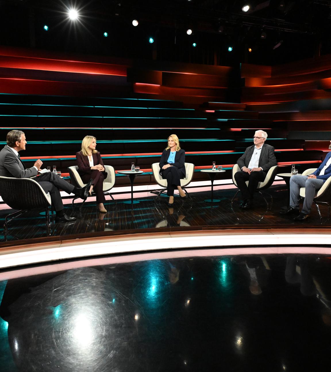 Markus Lanz vom 4. Juni 2025: Markus Lanz, Verena Hubertz, Kerstin Münstermann, Matthias Günther, Rainer Fleckl