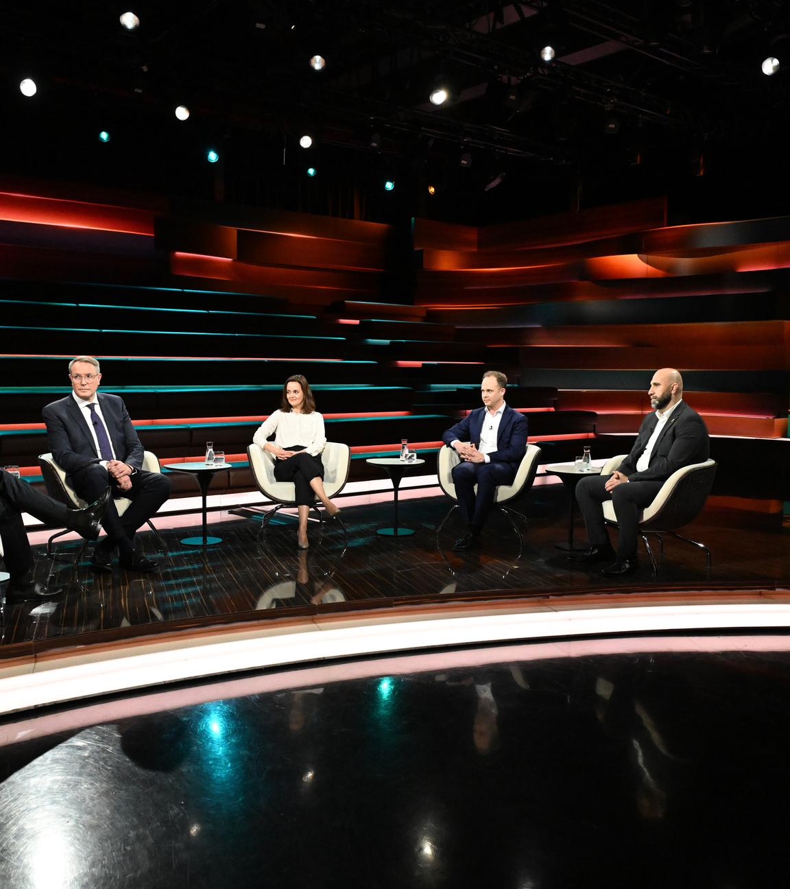 Markus Lanz vom 9. Juli 2025: Markus Lanz, Alexander Schweitzer, Julia Löhr, Kolja Saß und Ahmad Mansour