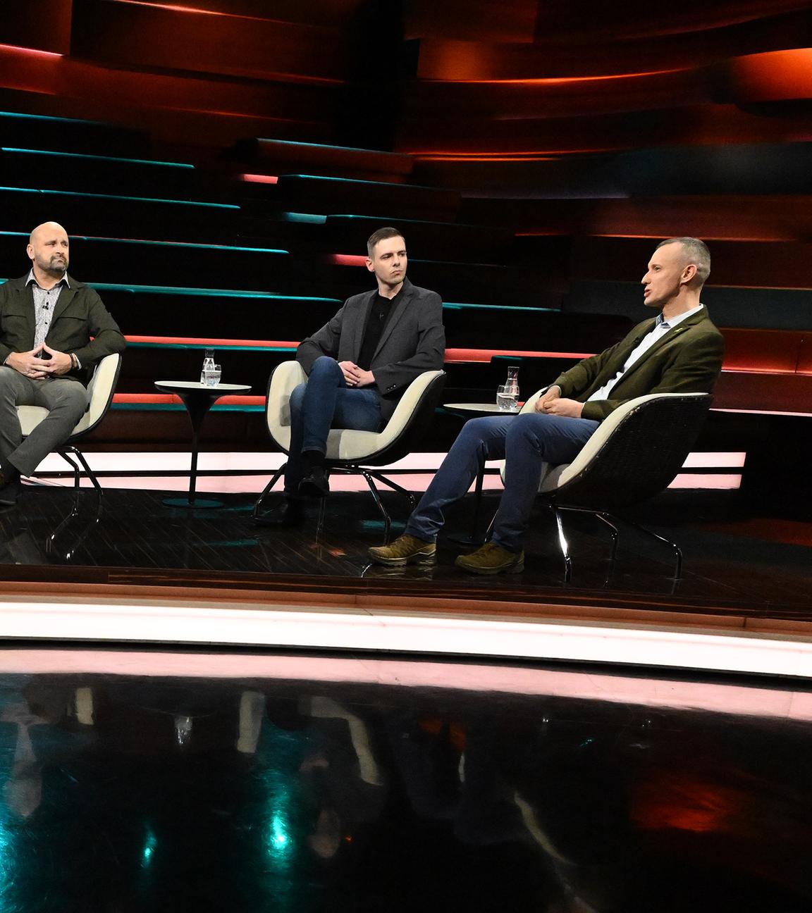 Markus Lanz  mit  Dunja Neukam, Andreas Rückewoldt, Marc Hinzmann, Marcel Bohnert