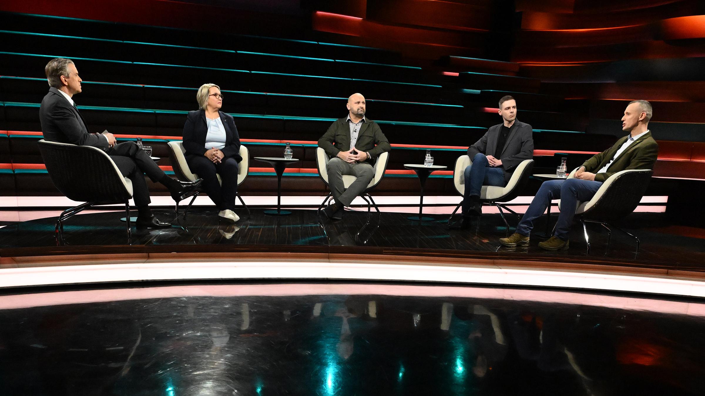 Markus Lanz  mit  Dunja Neukam, Andreas Rückewoldt, Marc Hinzmann, Marcel Bohnert