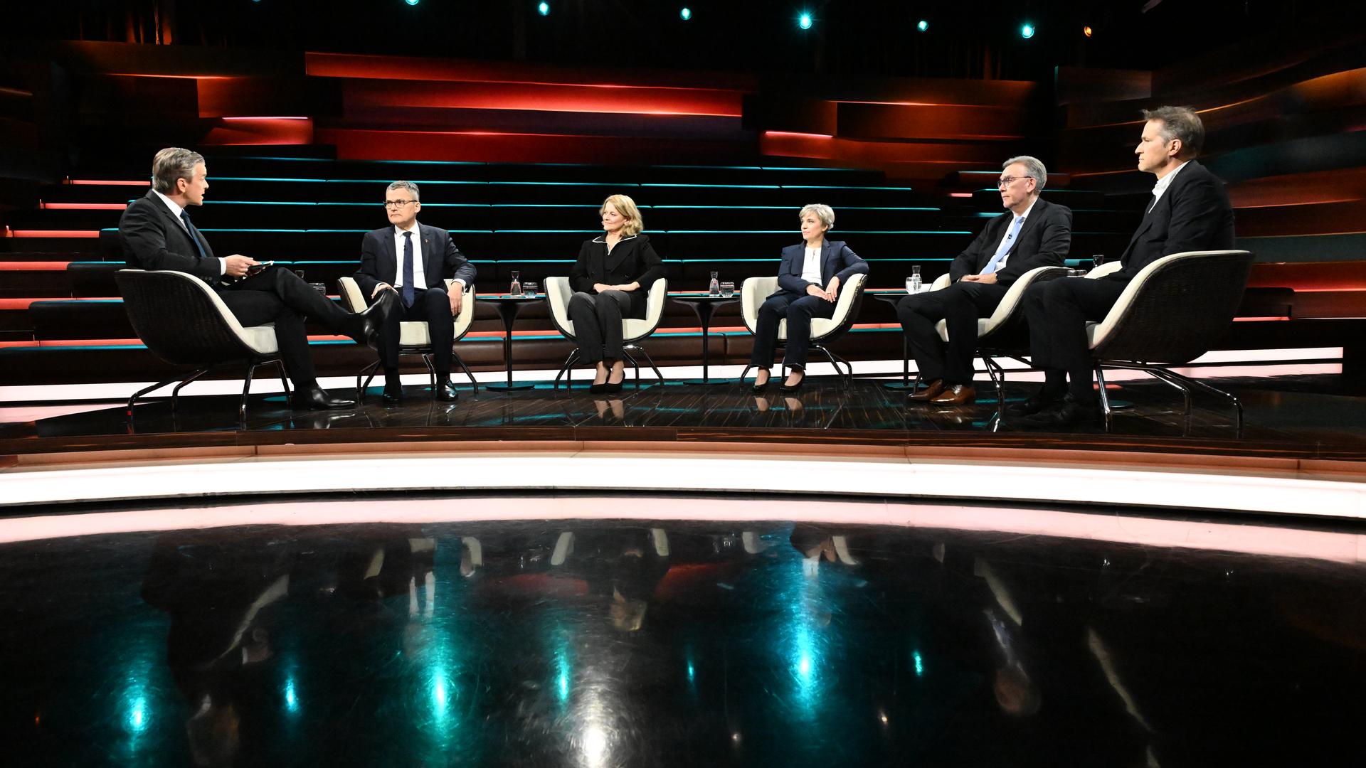 Markus Lanz, Roderich Kiesewetter, Kristina Dunz, Bente Scheller, Frank Umbach, und Gerald Knaus