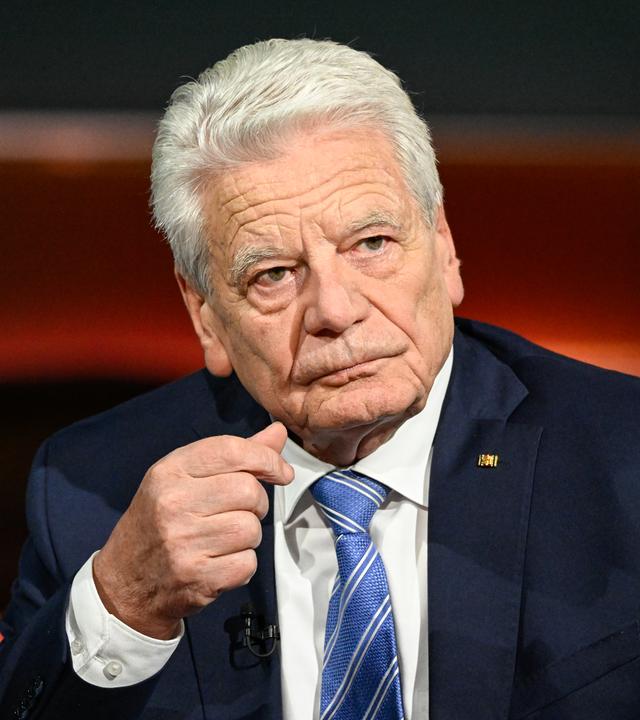 Der ehemalige Bundespräsident Joachim Gauck zu Gast in der Sendung "Markus Lanz"