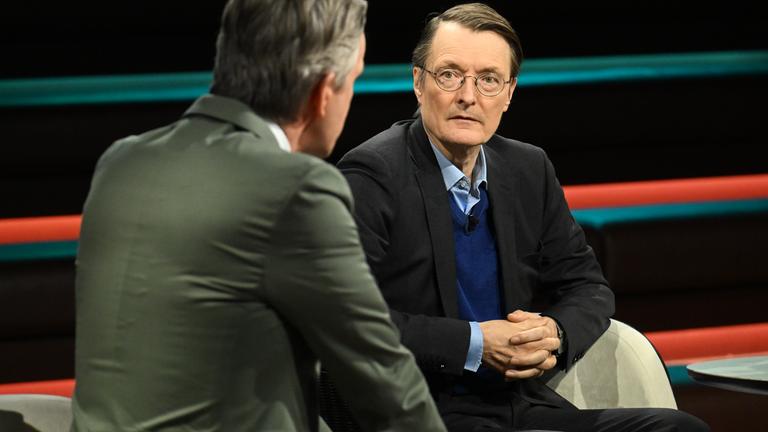 Bundesgesundheitsminister Karl Lauterbach zu Gast in der "Markus Lanz"-Sendung vom 11. März 2025.