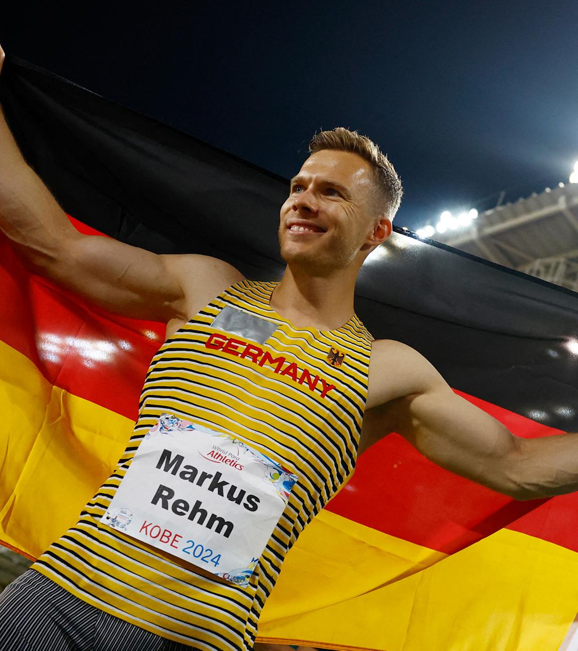 Markus Rehm aus Deutschland jubelt nach seinem Sieg im T64-Finale im Weitsprung der Männer.