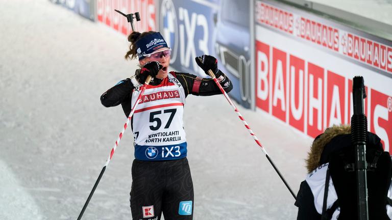 Marlene Fichtner aus Deutschland während des 15-km-Einzelrennens der Frauen beim Biathlon-Weltcup. 
