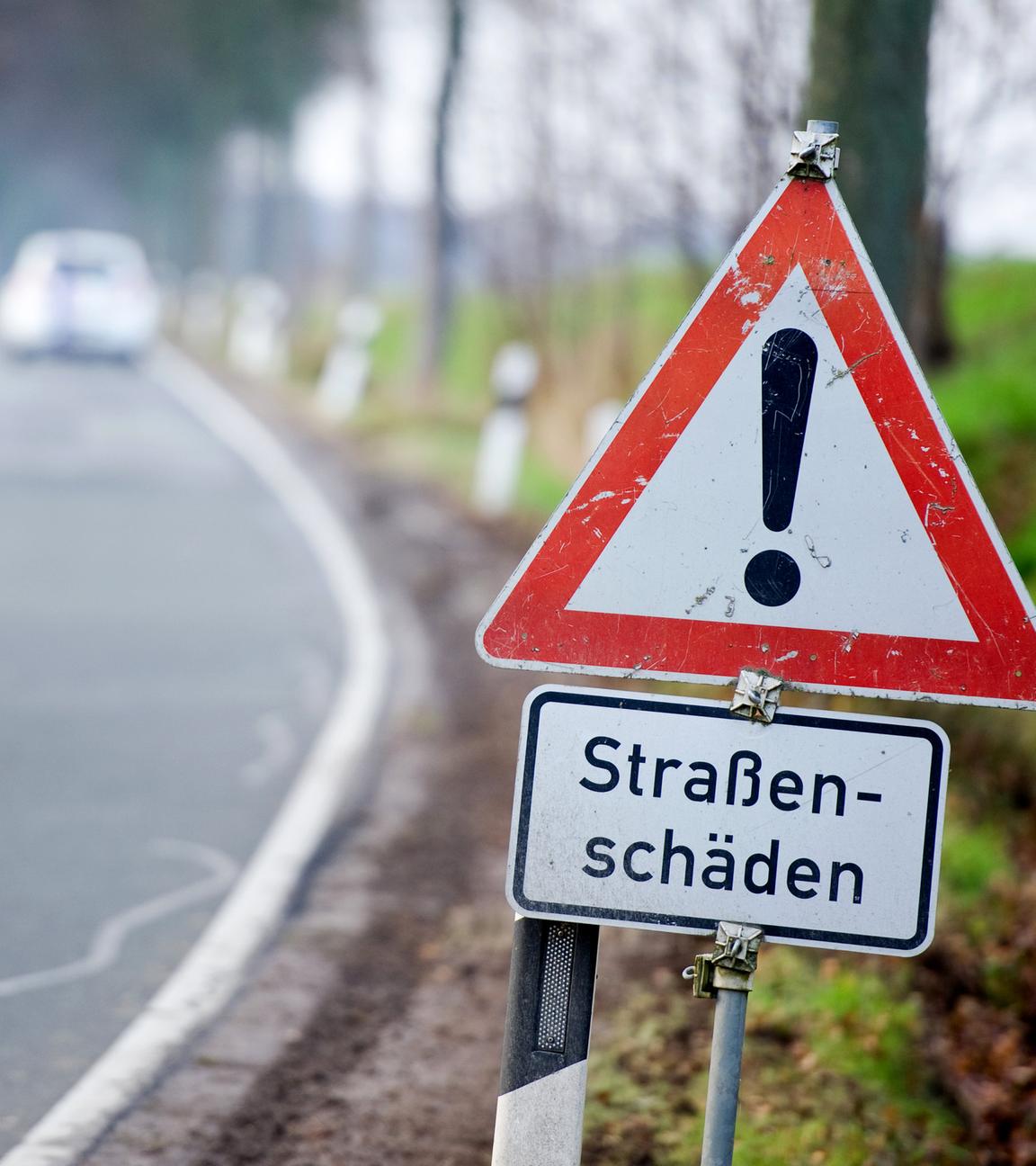 Straßenschäden - Symbolfoto