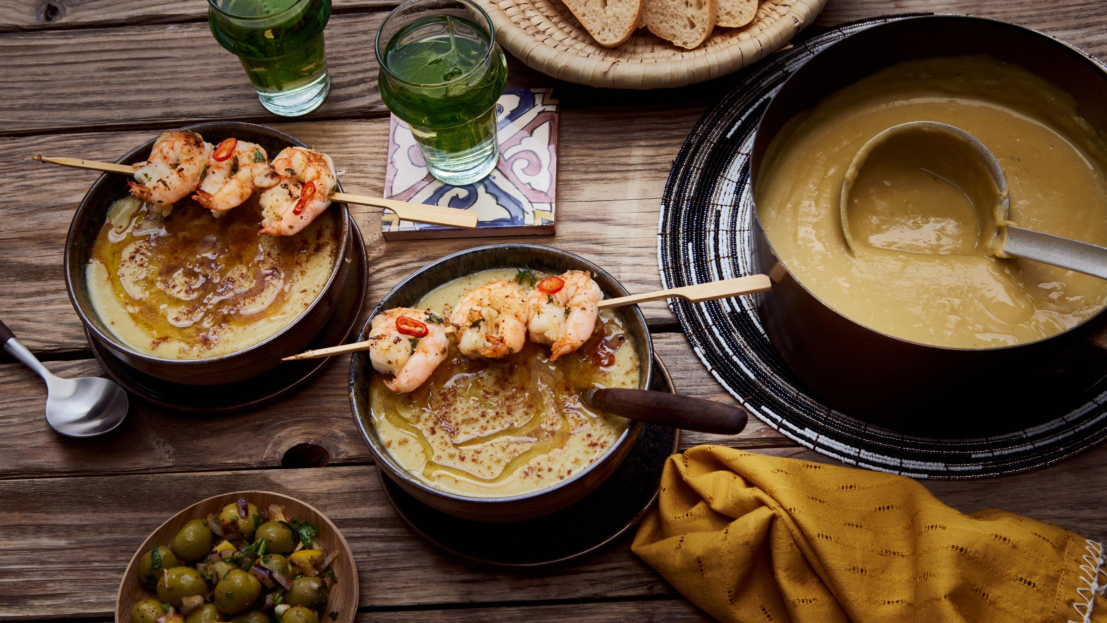 Marokannische Bohnensuppe mit Garnelenspieß