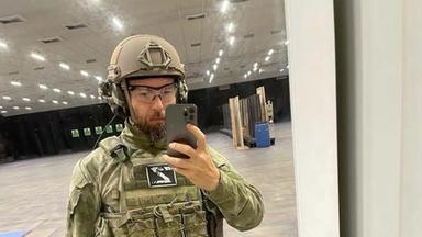 Marsalek in Kampfmontur: Zum Kampfeinsatz in die Ukraine?