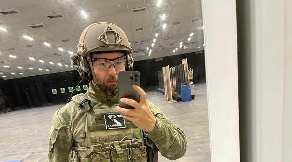 Marsalek in Kampfmontur: Zum Kampfeinsatz in die Ukraine?