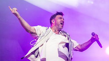 Marteria während seines Auftakt-Konzerts zu seiner Zum Glück in die Zukunft Tour 2026 in Rostock am 14.08.2026.