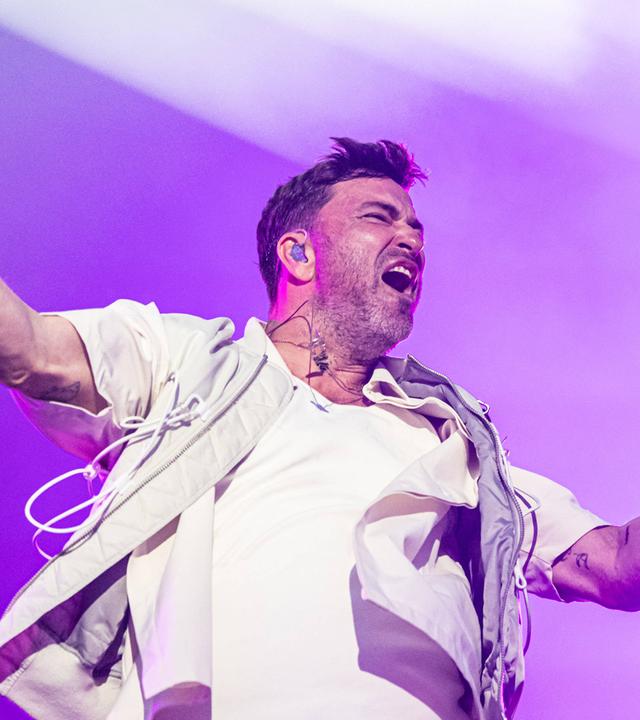 Marteria während seines Auftakt-Konzerts zu seiner Zum Glück in die Zukunft Tour 2026 in Rostock am 14.08.2026.