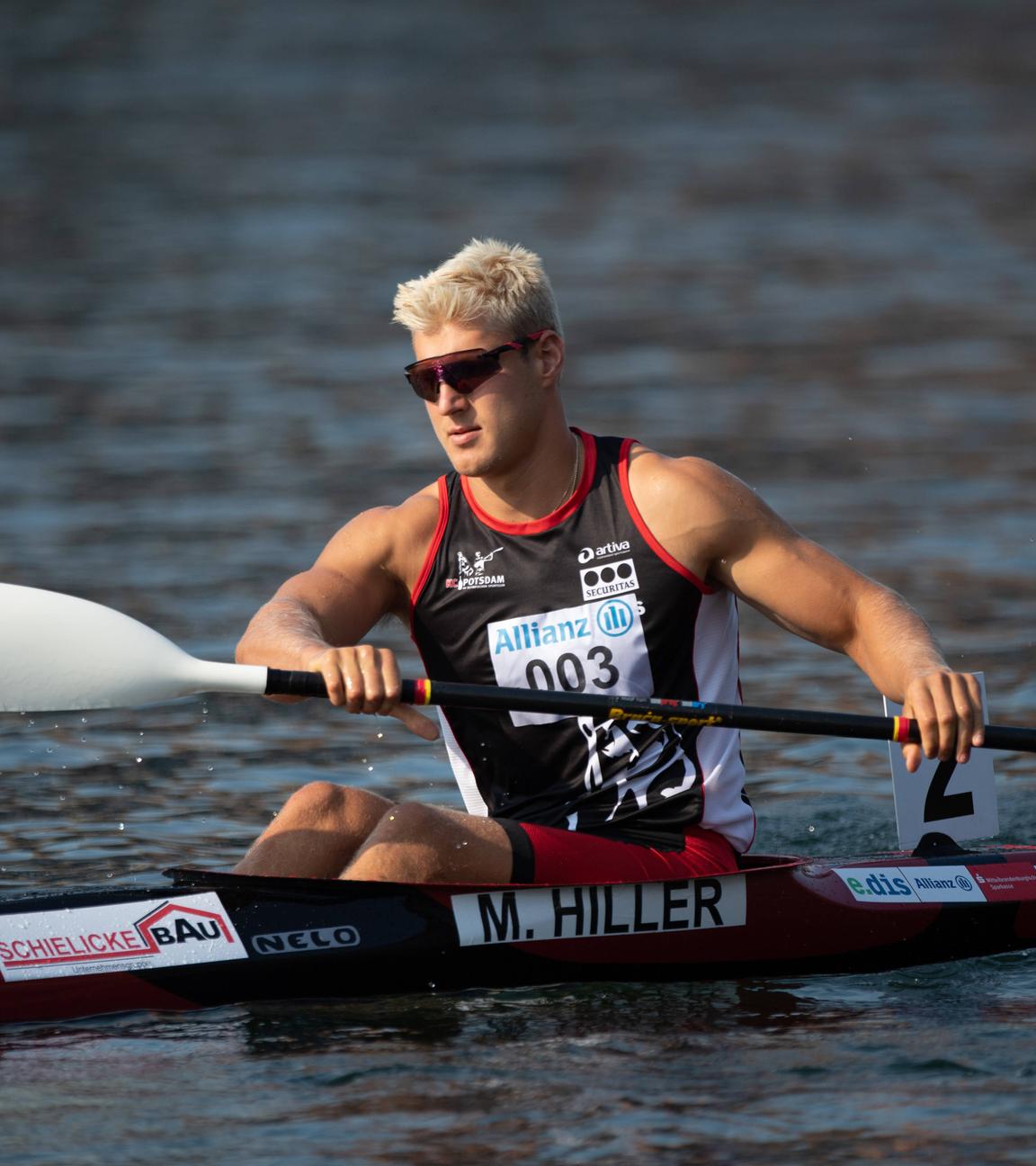 Der Kanute Martin Hiller in seinem Kanu am 09.07.2023 in Duisburg.