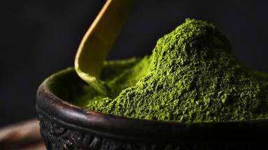 Aufgehäuftes Matcha-Pulver