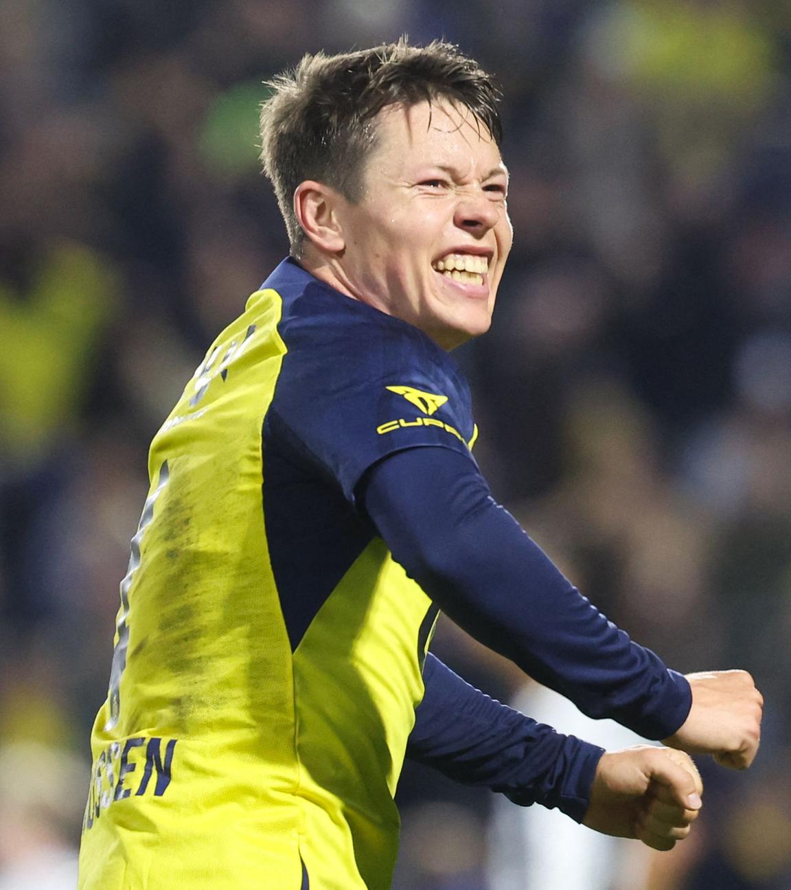 Mathias Rasmussen von Union Saint-Gilloise jubelt nach seinem Tor am 18. Oktober 2025 im Joseph Marien Stadion in Brüssel.