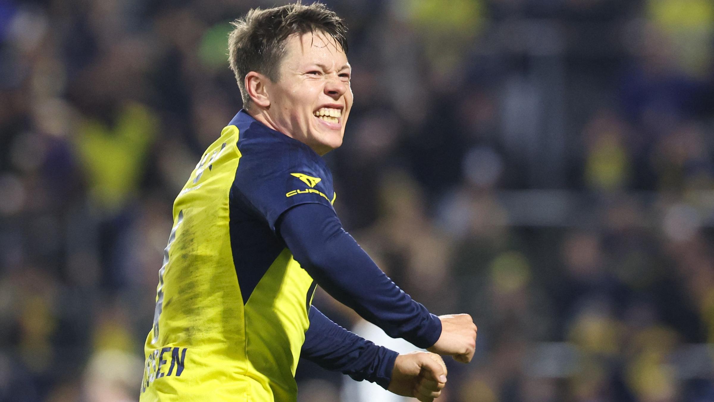 Mathias Rasmussen von Union Saint-Gilloise jubelt nach seinem Tor am 18. Oktober 2025 im Joseph Marien Stadion in Brüssel.