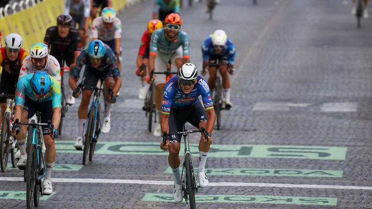 Mathieu van der Poel gewinnt.