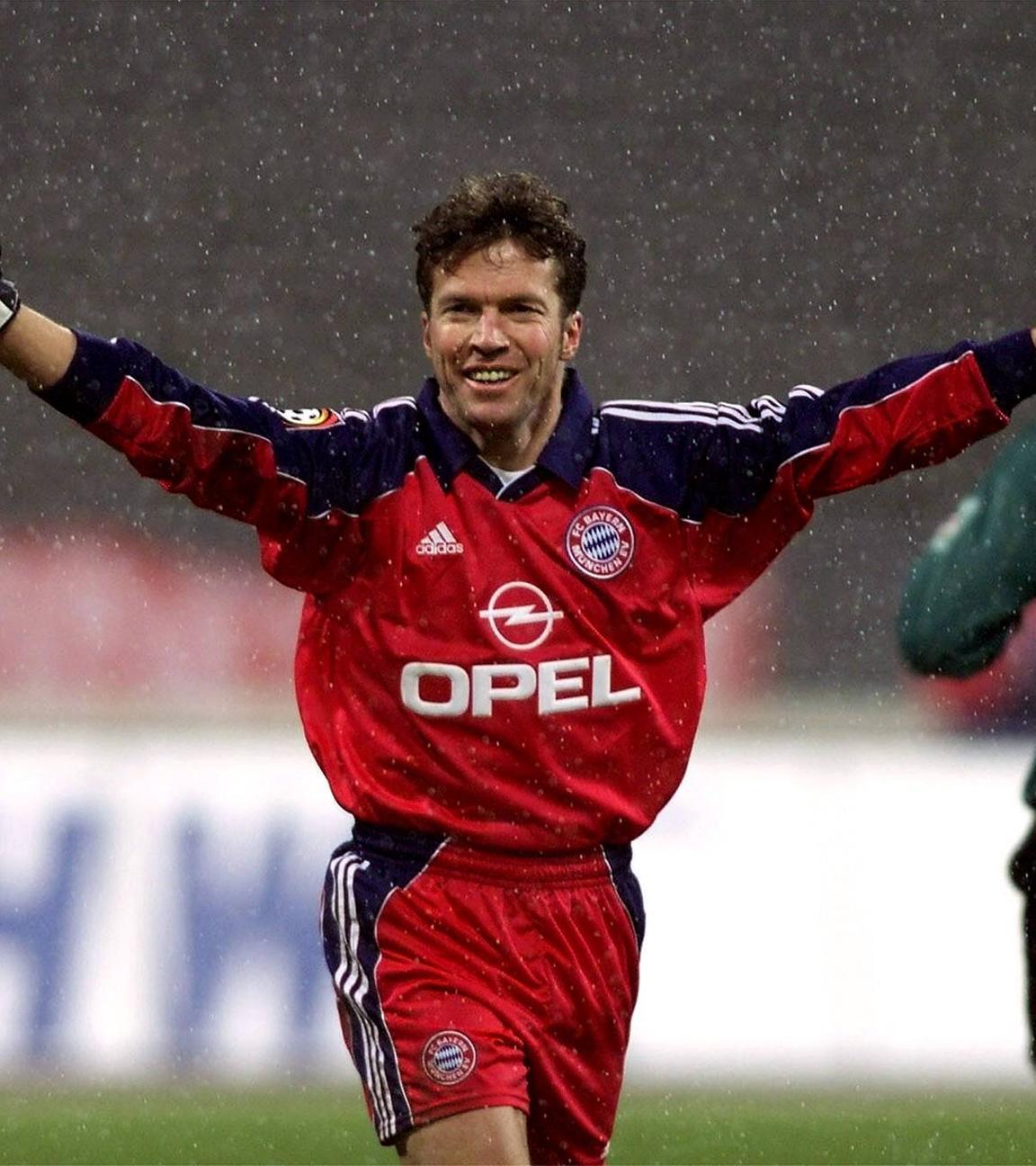 Lothar Matthäus bejubelt sein Tor.
