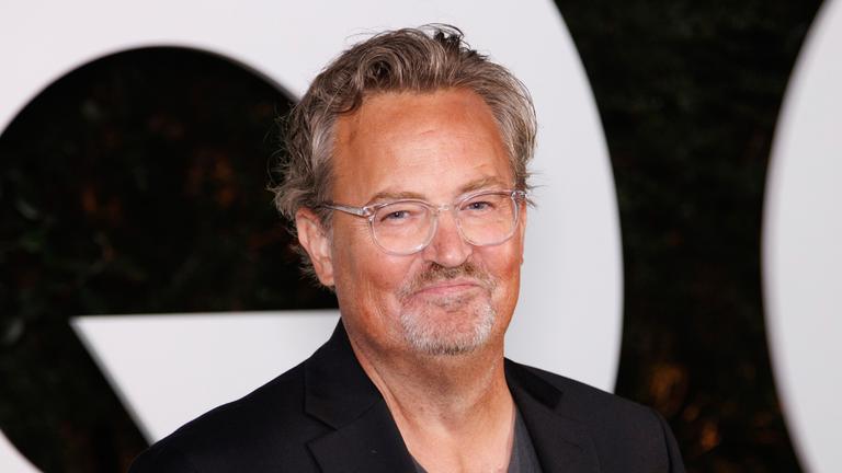 Matthew Perry trifft im November 2022, in West Hollywood zur „GQ Men of the Year“-Party ein