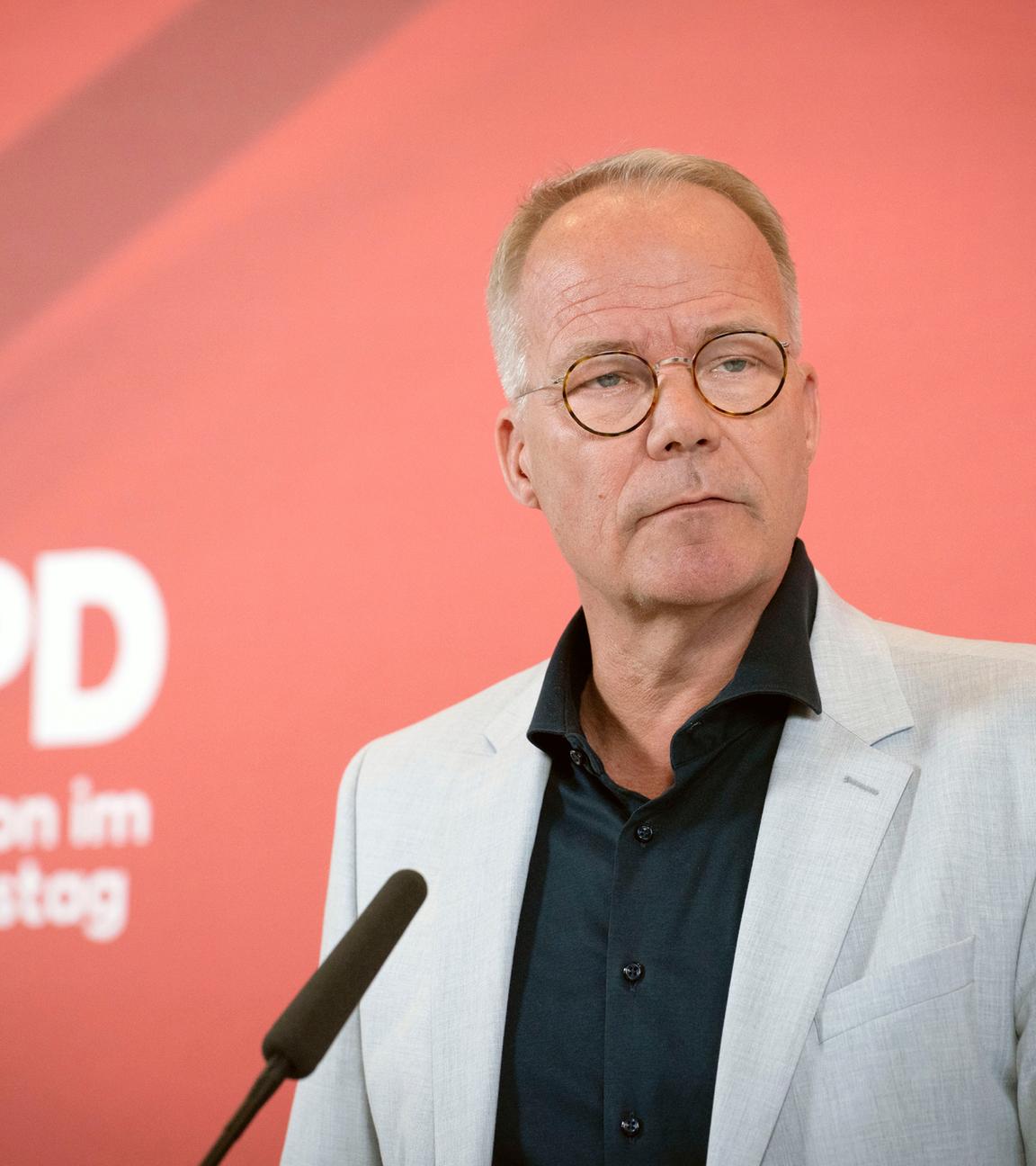 Archiv: Matthias Miersch beim Pressestatement zur Fraktionssitzung der SPD-Bundestagsfraktion im Reichstagsgebäude. In Berlin am 07.07.2025