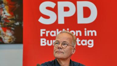 Deutscher Bundestag: SPD-Fraktionssitzung: Matthias Miersch, SPD