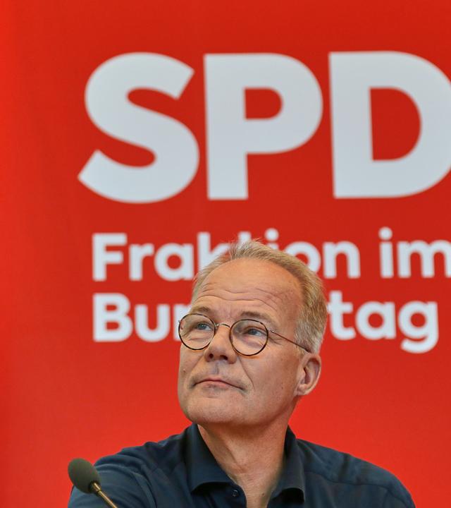 Deutscher Bundestag: SPD-Fraktionssitzung: Matthias Miersch, SPD