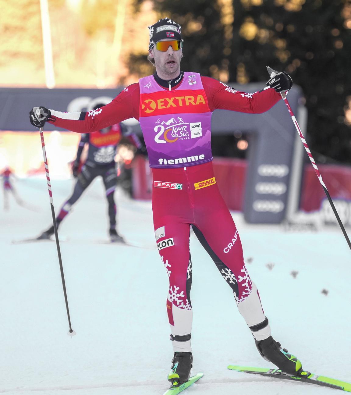 Mattis Stenshagen (Italien) ist in Aktion in Alpe Cermis, Val di Fiemme. 
