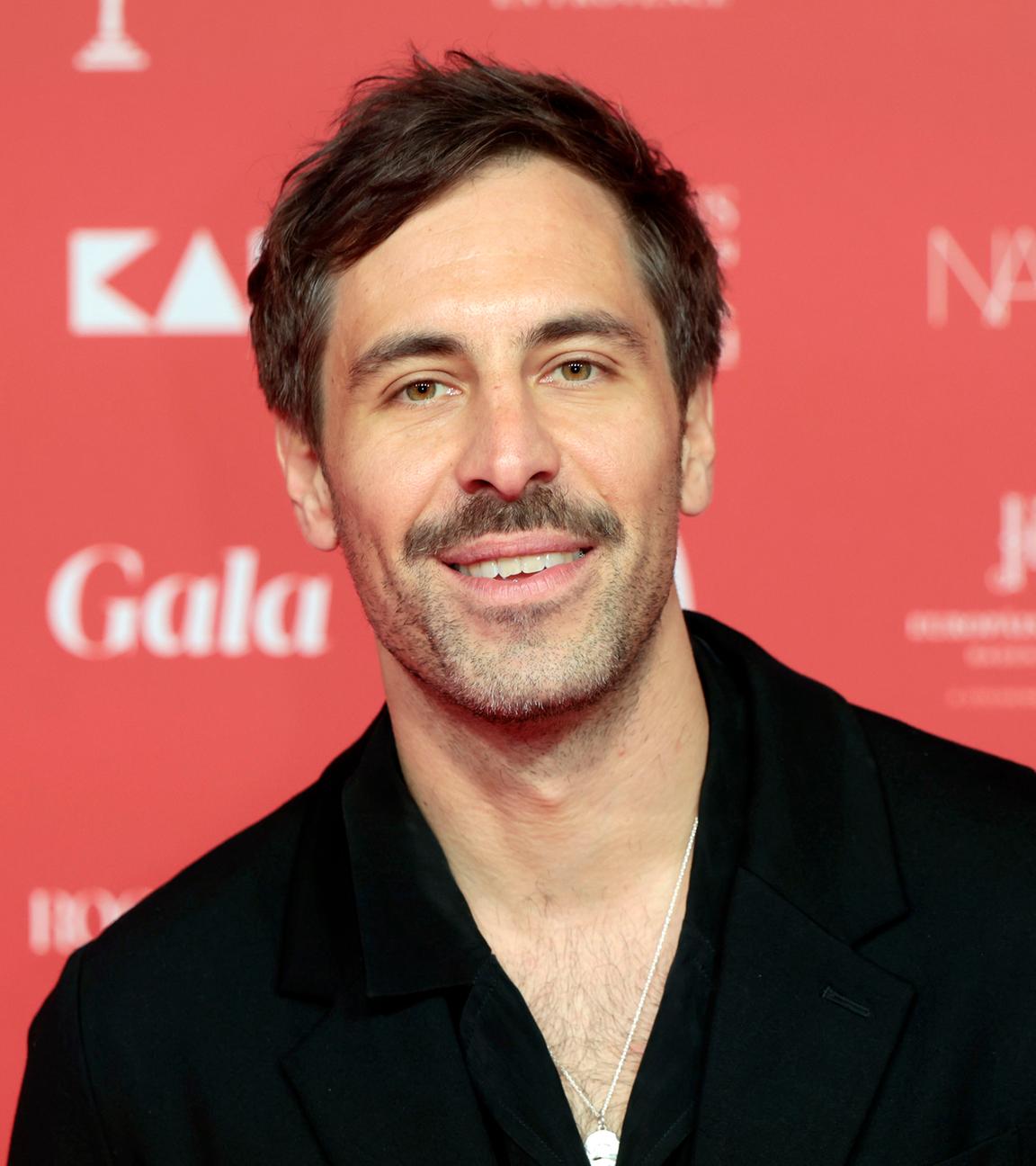 Max Giesinger: Unfall beim Kuhstreicheln