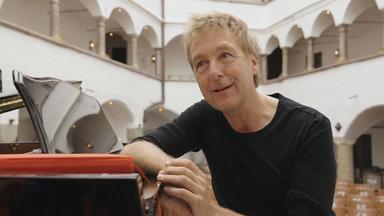 Max Müller am Flügel