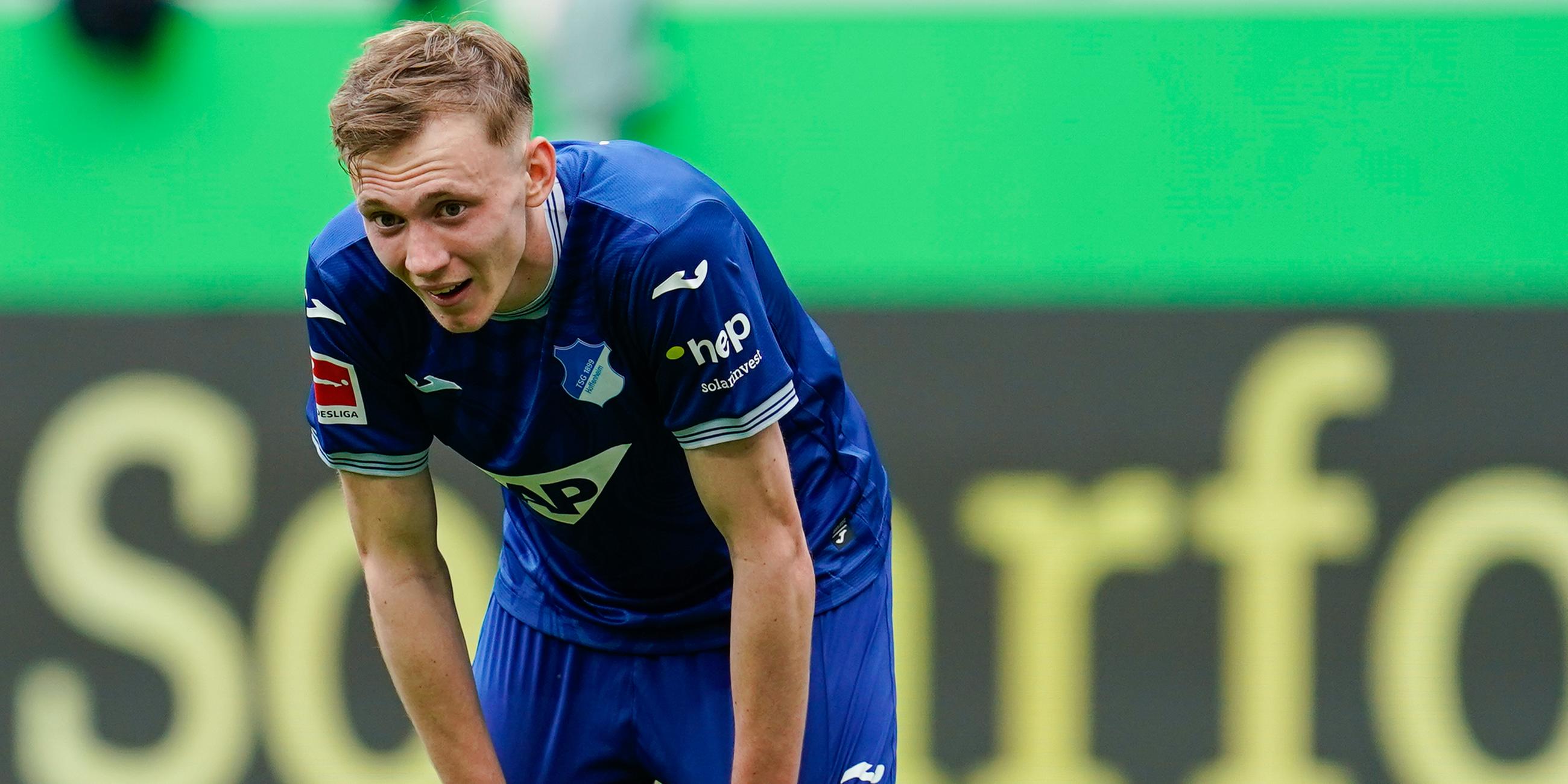Der deutsche Fußballspieler Maximilian Beier beim Spiel TSG 1899 Hoffenheim - FC Augsburg im April 2024.