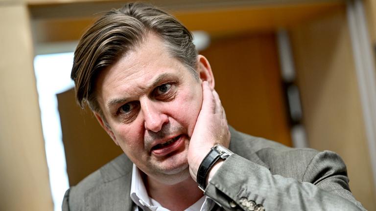 Maximilian Krah, AfD-Spitzenkandidat zur Europawahl 2024, aufgenommen am Rande der Beratungen mit den neugewählten AfD Europa-Abgeordneten nach der Europawahl. 