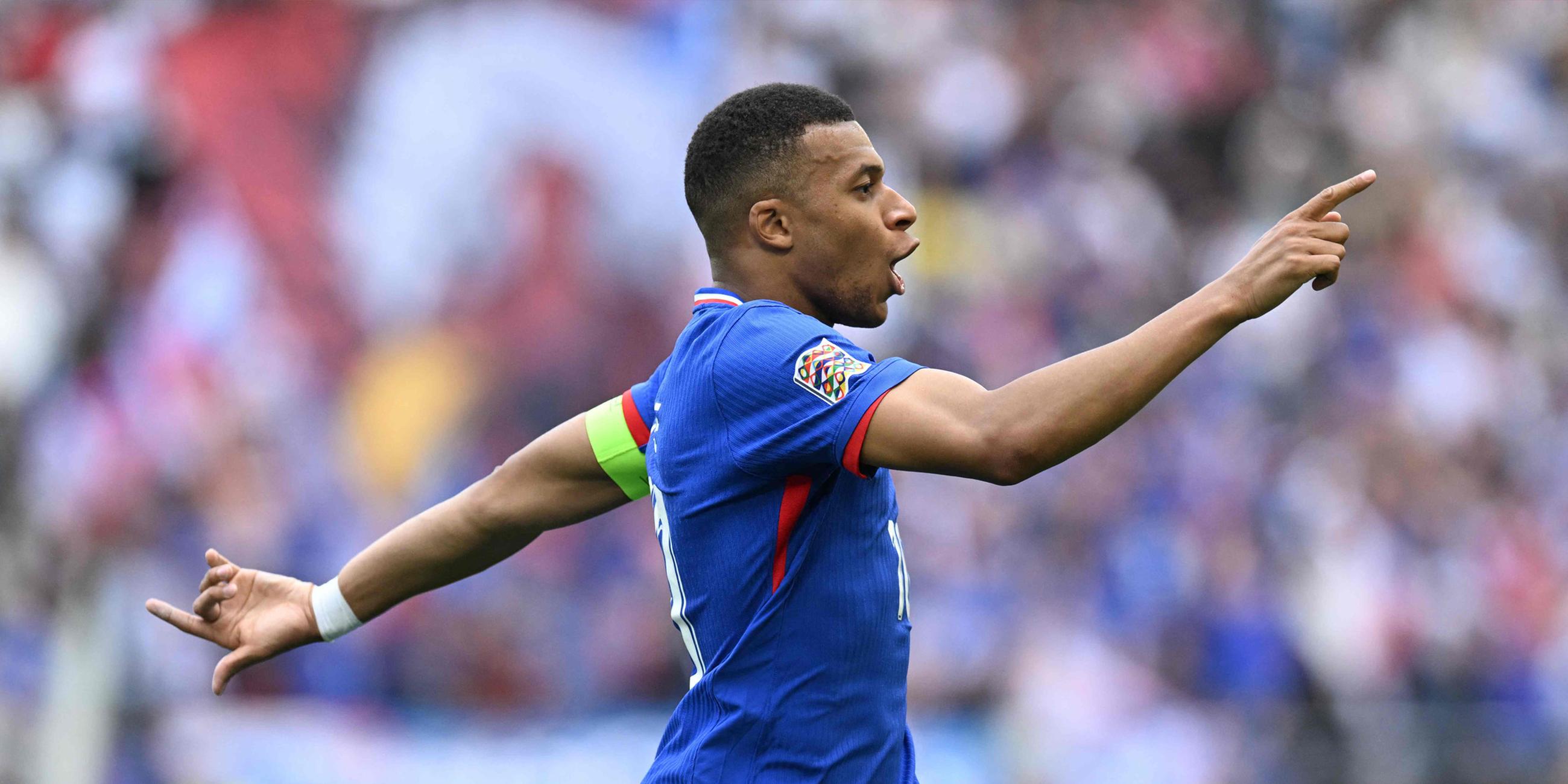 Frankreichs Stürmer Nr. 10 Kylian Mbappé jubelt nach seinem Treffer zum 0:1 während des Spiels um Platz drei der UEFA Nations League zwischen Deutschland und Frankreich am 8. Juni 2025 in Stuttgart