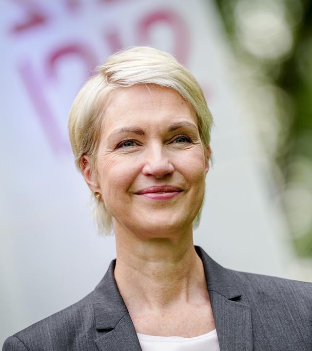 Berlin: Manuela Schwesig, Ministerpräsidentin von Mecklenburg-Vorpommern bei einer Pressekonferenz. 