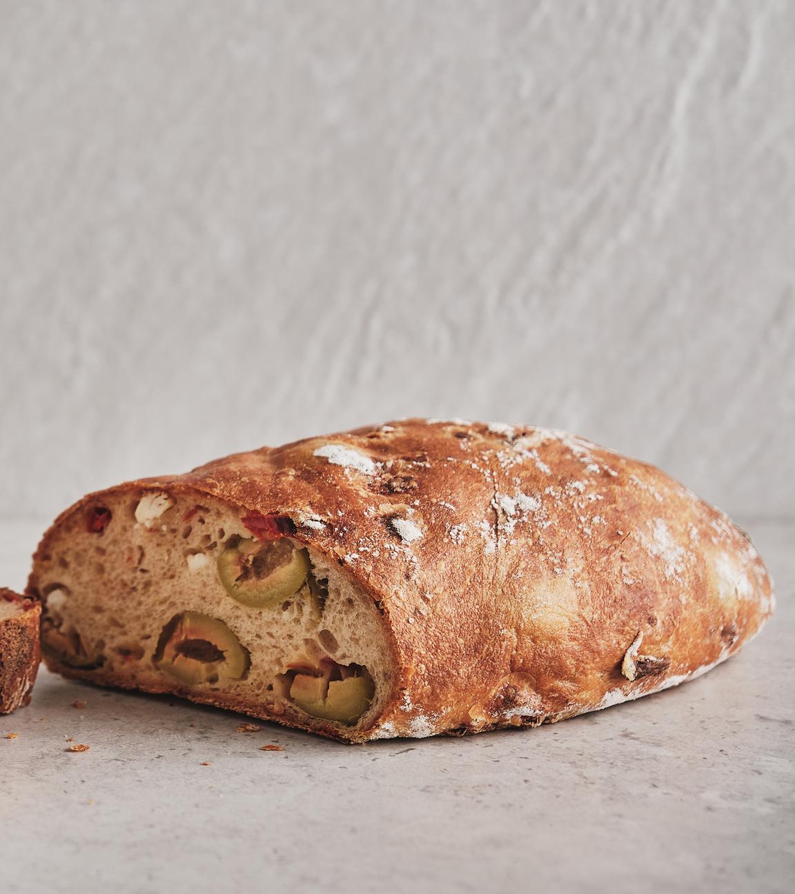 Abgeschnittene Scheiben des Baguettes