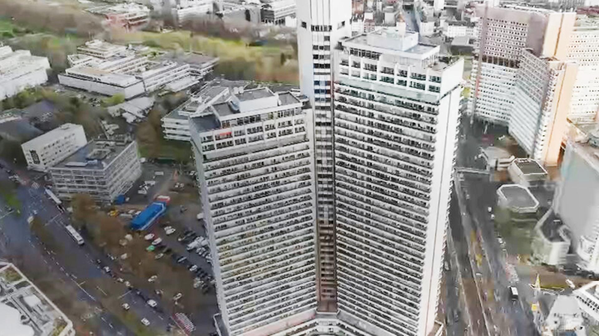 Das Uni-Center in Köln-Sülz aus der Luft.