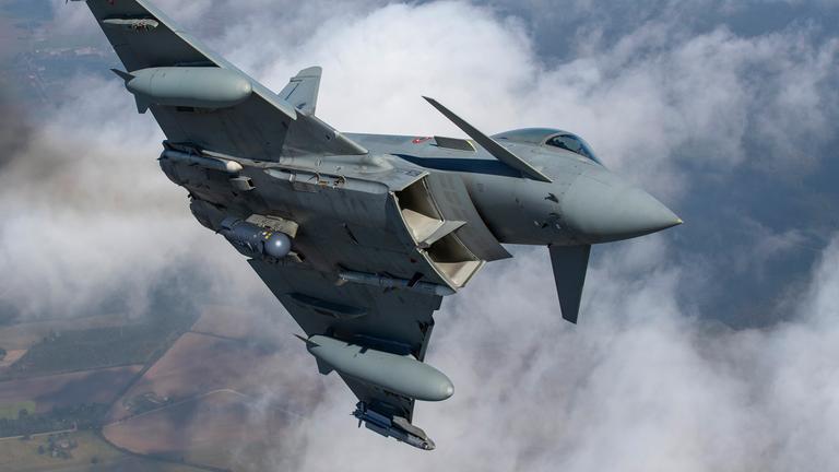 Mehrzweckkampfflugzeug vom Typ "Eurofighter Typhoon"