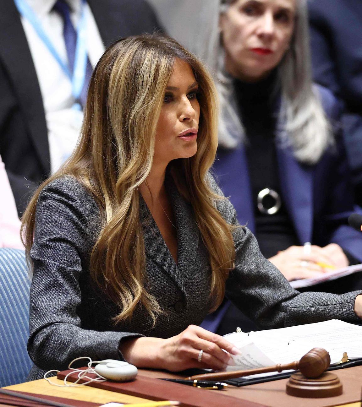 US-First Lady Melania Trump leitet am 02.03.2026 eine Sitzung des UN-Sicherheitsrats im UN-Hauptquartier in New York