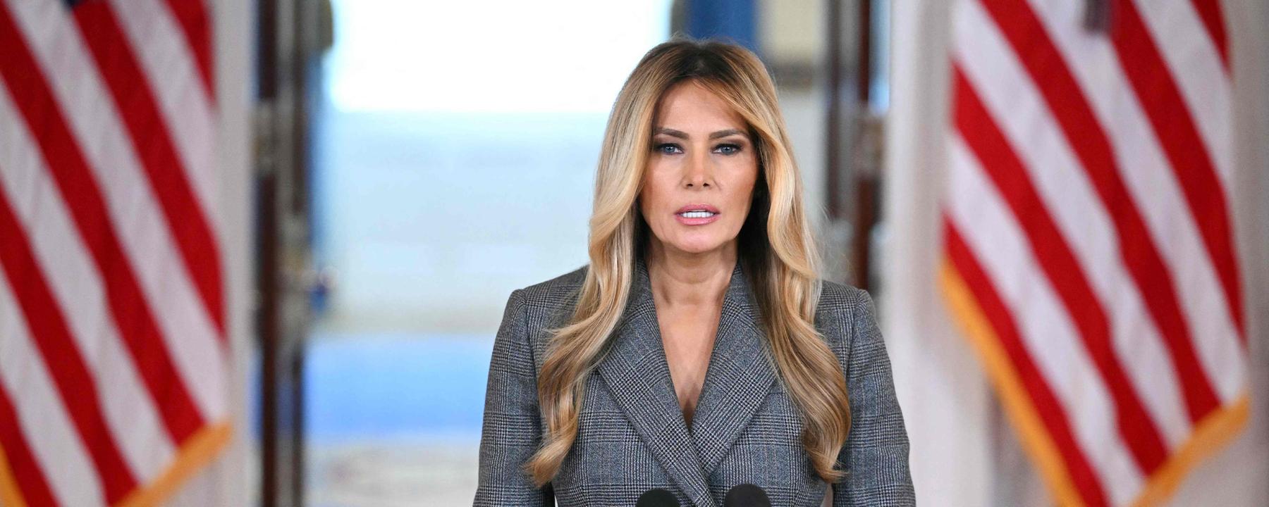 US-First Lady Melania Trump spricht am 9. April 2026 in der Cross Hall des Weißen Hauses in Washington, D.C.