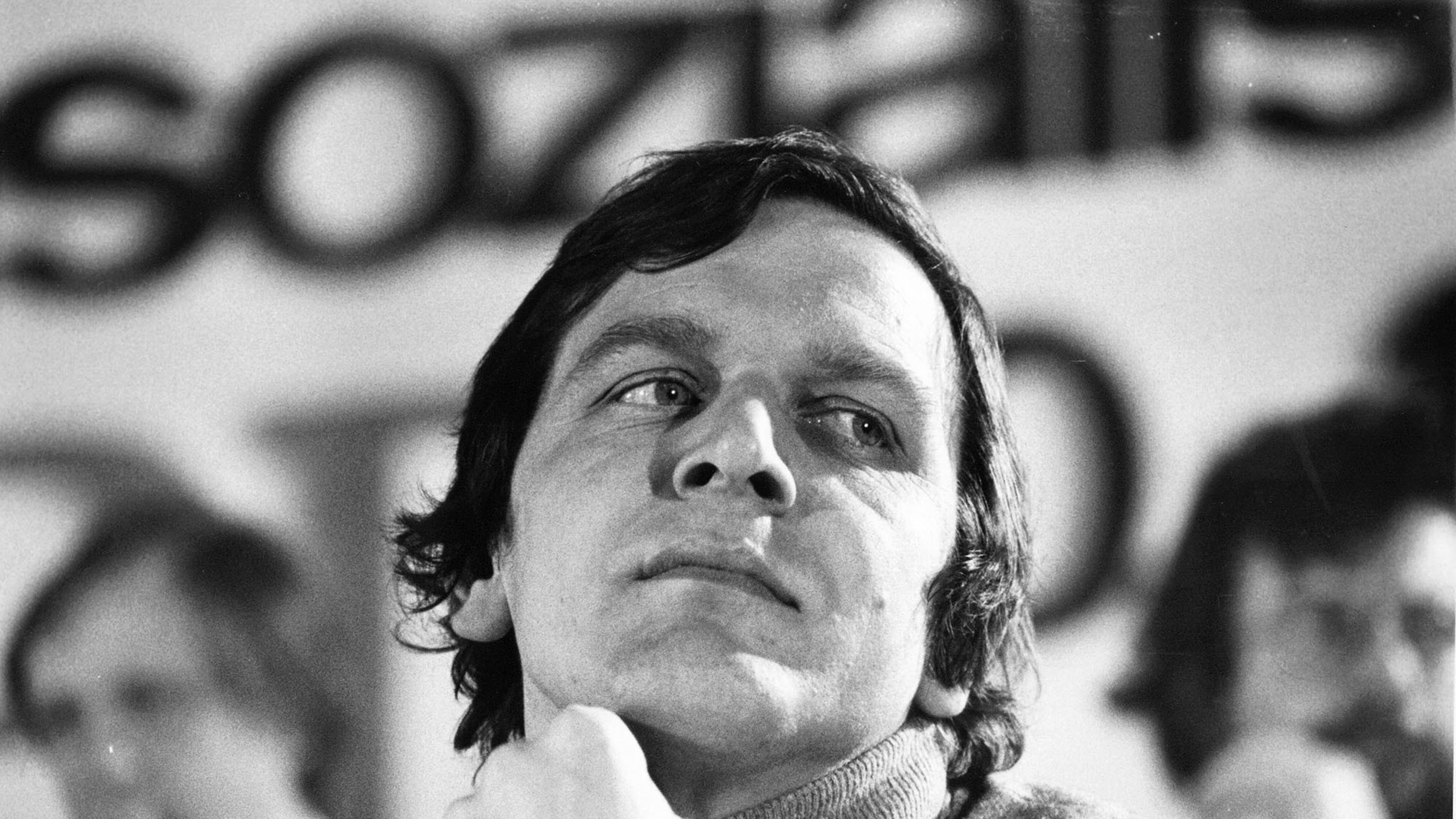 Gerhard Schröder auf dem Bundeskongress der Jungsozialisten 1978