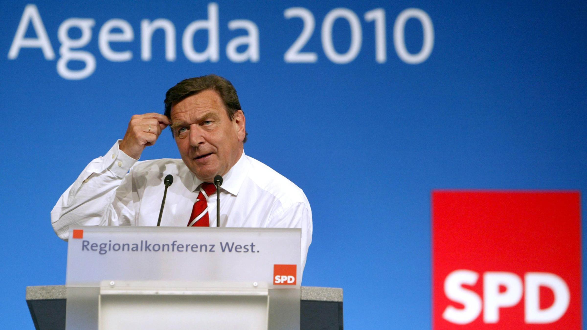 Gerhard Schröder spricht in Bonn zur Agenda 2010