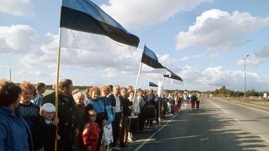 Teil der Menschenkette durch die baltischen Republiken 1989